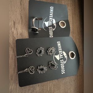 Set of earrings and ring from universal